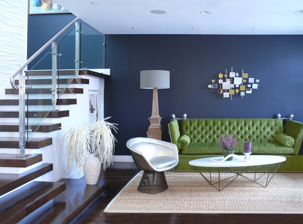 Beautiful-metallic-wall-art-for-the-midcentury-livingr-room_085743